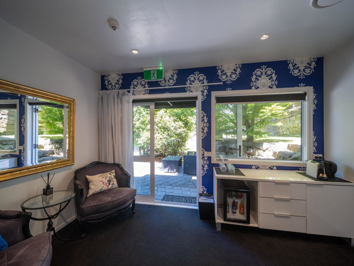 Black Swan Lakeside Boutique Hotel, New Zealand