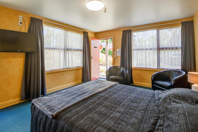 Red Tussock Motel, Te Anau, New Zealand