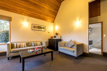 Distinction Te Anau Hotel & Villas, Te Anau, Новая Зеландия
