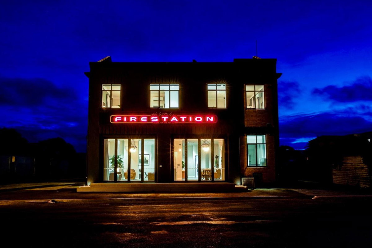 Hotel · Hokitika Fire Station Boutique Accommodation, Hokitika