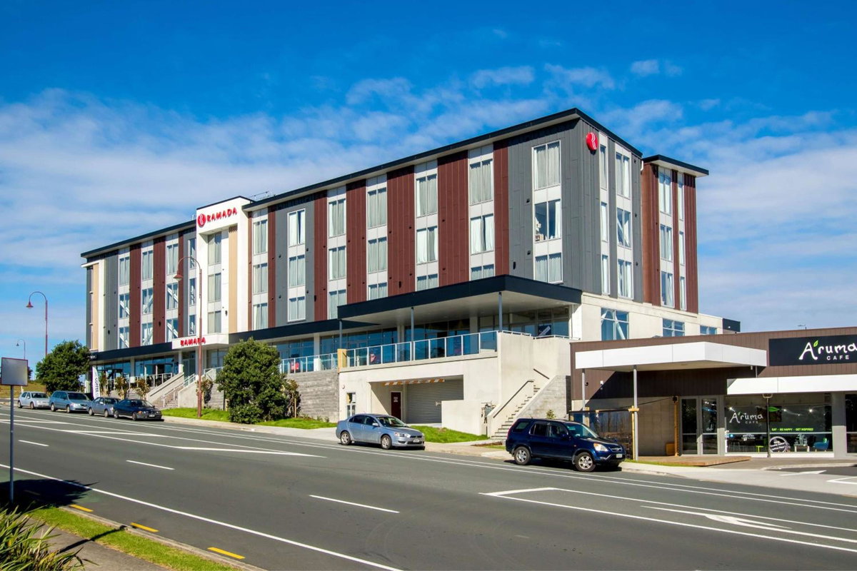 Отель · Ramada Suites by Wyndham Albany, North Shore