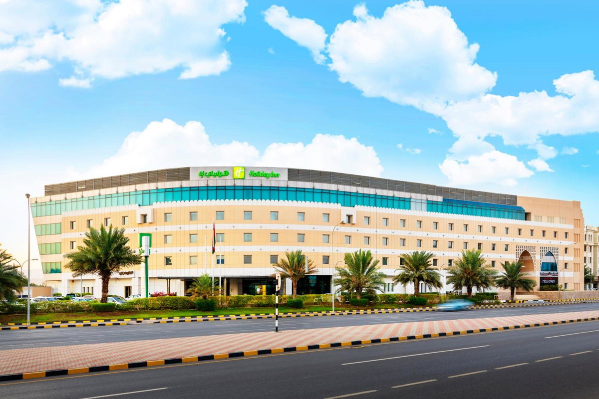 Hôtel · Holiday Inn Muscat AlSeeb by IHG, Muscat