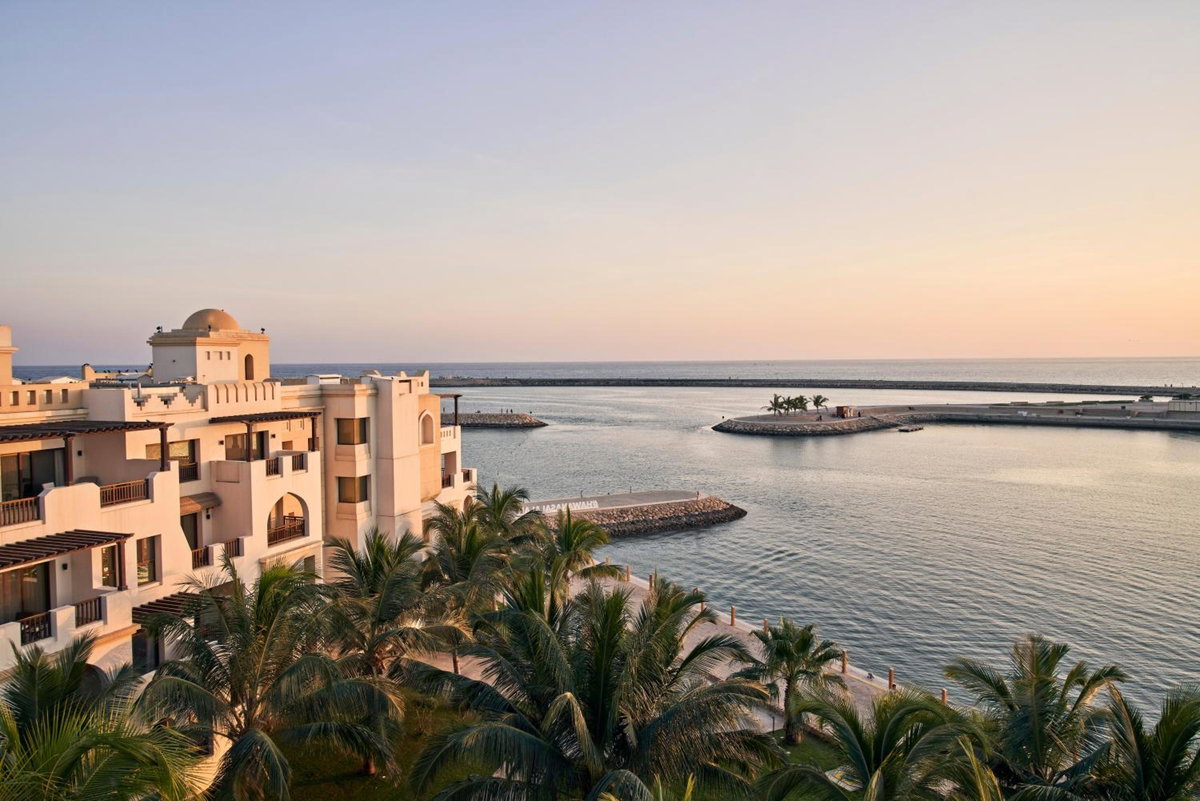 Fanar Hotel & Residences, Оман