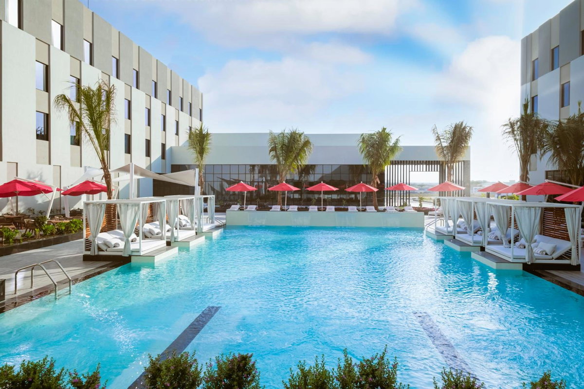 Maani Muscat Hotel & Apartments, Оман