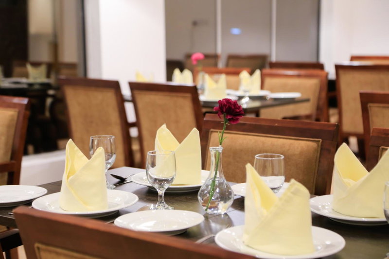 Muscat Inn Hotel, Muscat, Оман