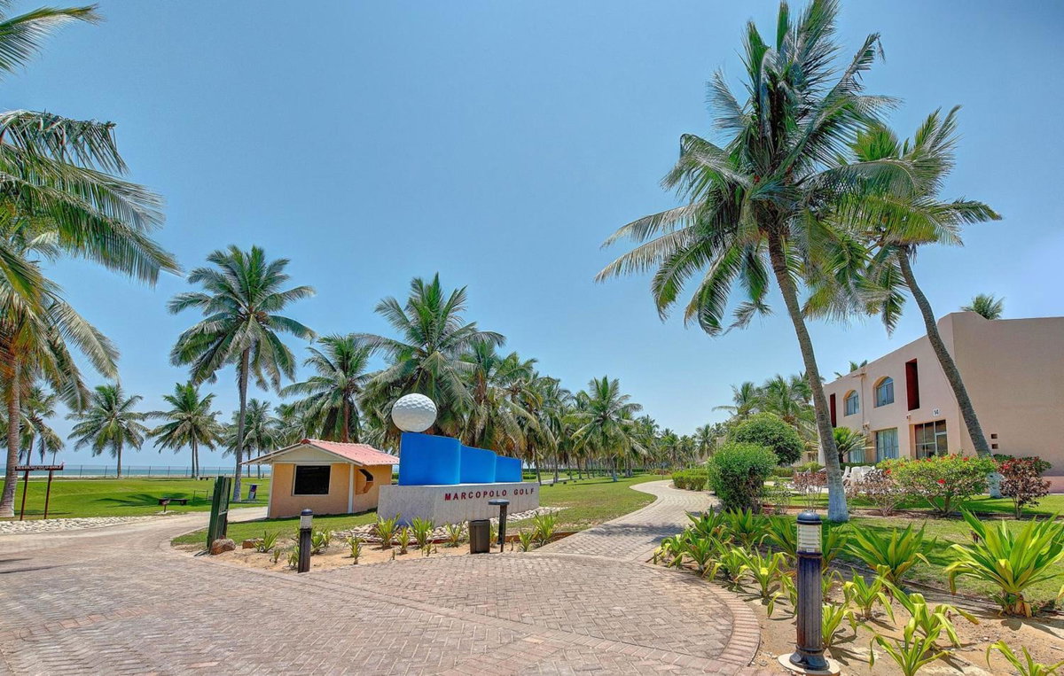 Crowne Plaza Resort Salalah by IHG, Оман