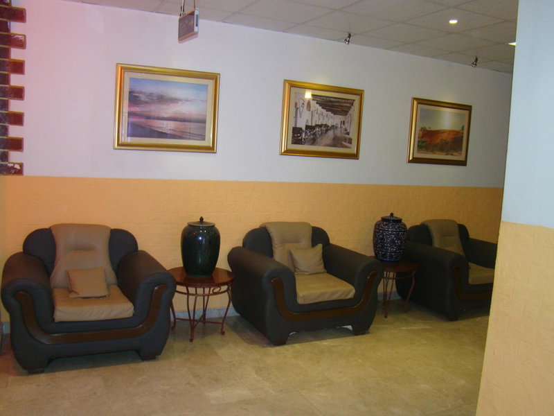 Atlas Hotel Apartments, Sohar, Оман