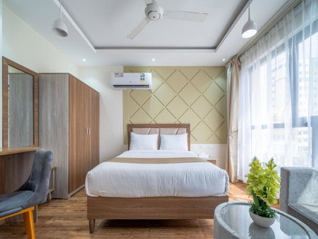 OYO Townhouse 156 Rose Hotel Apartments, Muscat, Oman