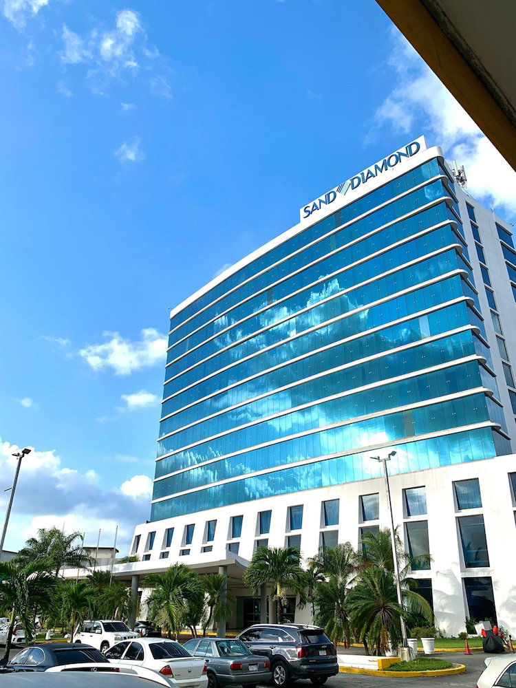 Sand Diamond Hotel, Панама
