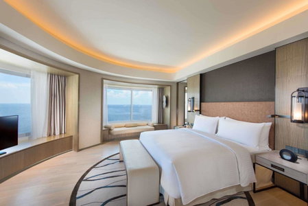 Conrad Manila, Baclaran, Philippinen