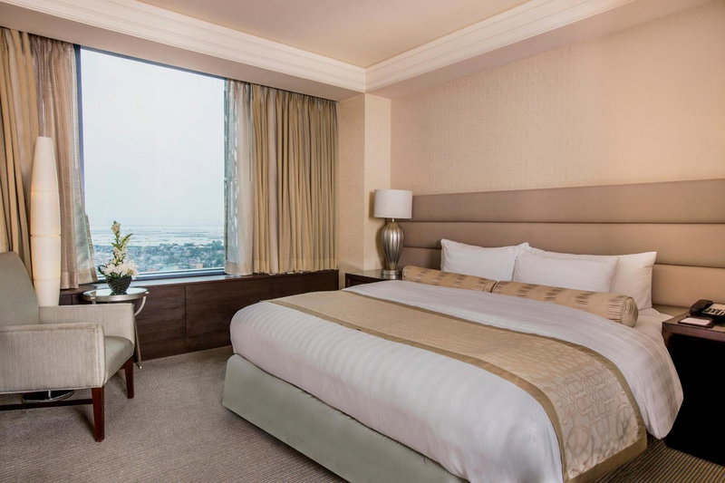 Quest Plus Filinvest City Manila, Banco Filipino Homes, Филиппины