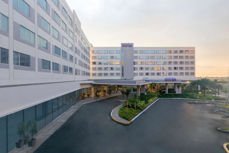 Park Inn By Radisson Clark, Santol, Philippines
