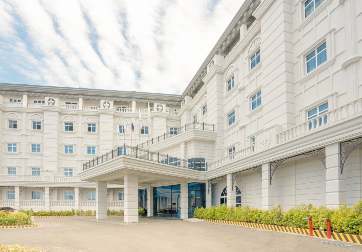 Hôtel · The Monarch Hotel, Calasiao