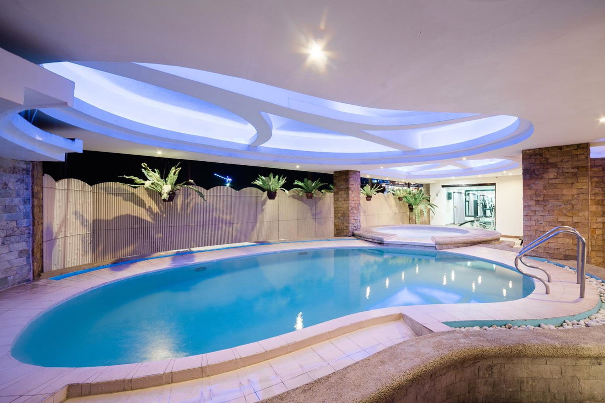 The Pinnacle Hotel and Suites, Philippinen