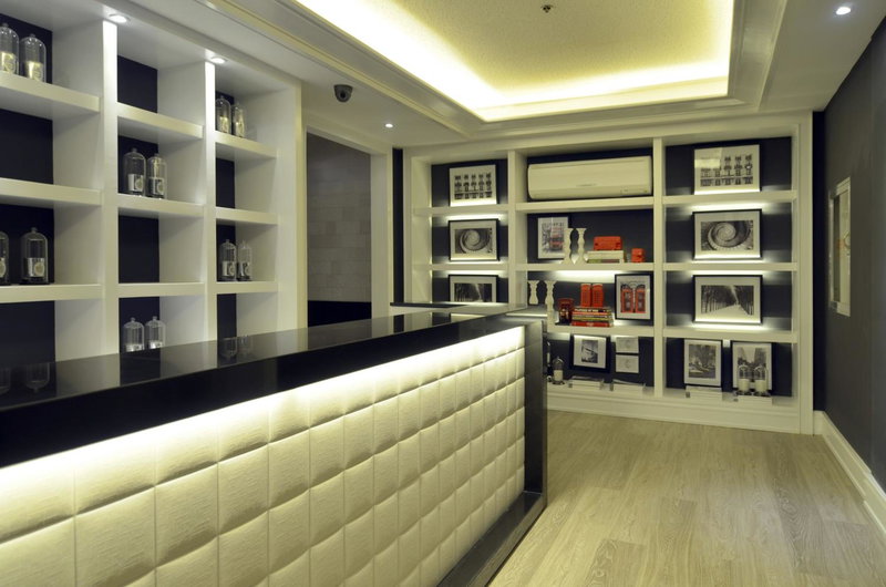 Azumi Boutique Hotel, Banco Filipino Homes, Филиппины