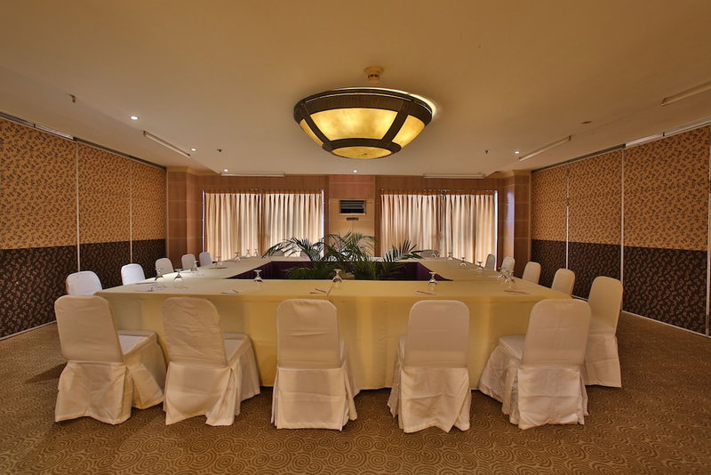 Crown Regency Suites & Residences - Mactan, Lapu-Lapu City, Filipinas