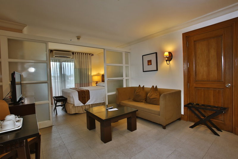 Crown Regency Suites & Residences - Mactan, Lapu-Lapu City, Filipinas