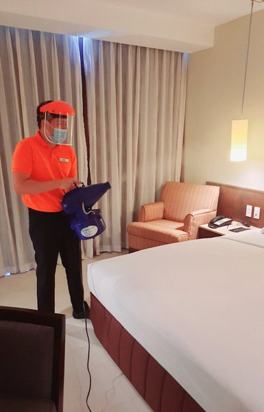 The B Hotel, Banco Filipino Homes, Filipinas