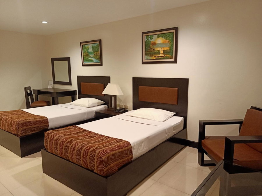 Paragon Tower Hotel, Paco, Philippines
