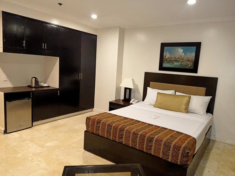 Paragon Tower Hotel, Paco, Philippines