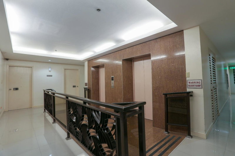 Paragon Tower Hotel, Paco, Philippines