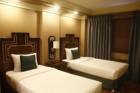 Herald Suites Polaris, Bel Air, Filipinas