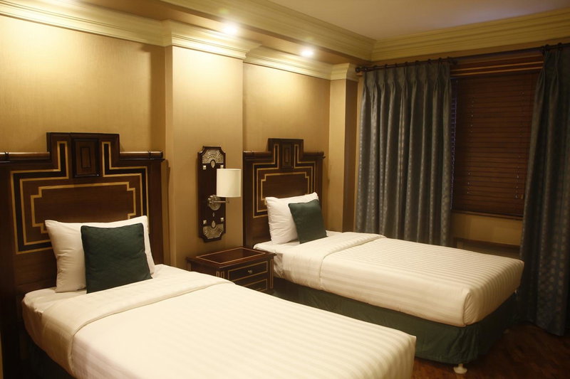 Herald Suites Polaris, Bel Air, Filipinas