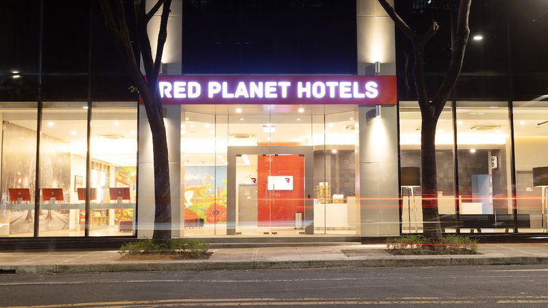 Red Planet BGC The Fort, Makati City, Philippines