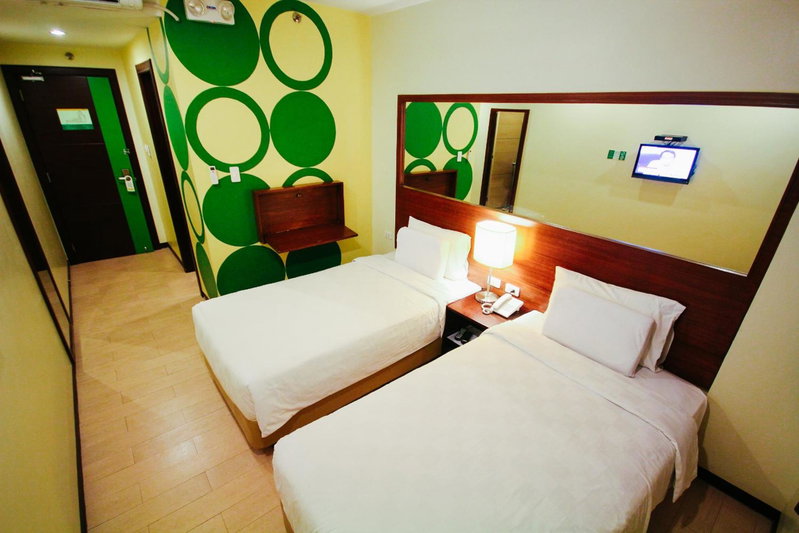 Go Hotels Plus Bacolod - Newly Renovated, Bacolod City, Филиппины