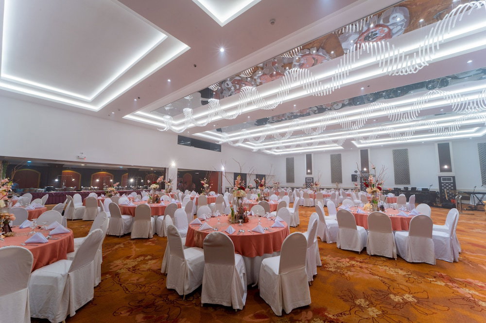 Hotel · The MetroCentre Hotel and Convention Center, Tagbilaran