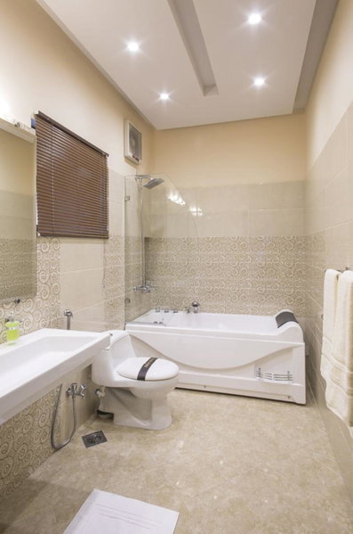 Royaute Luxury Suites and Hotel Gulberg Lahore, Lahore, Pakistan