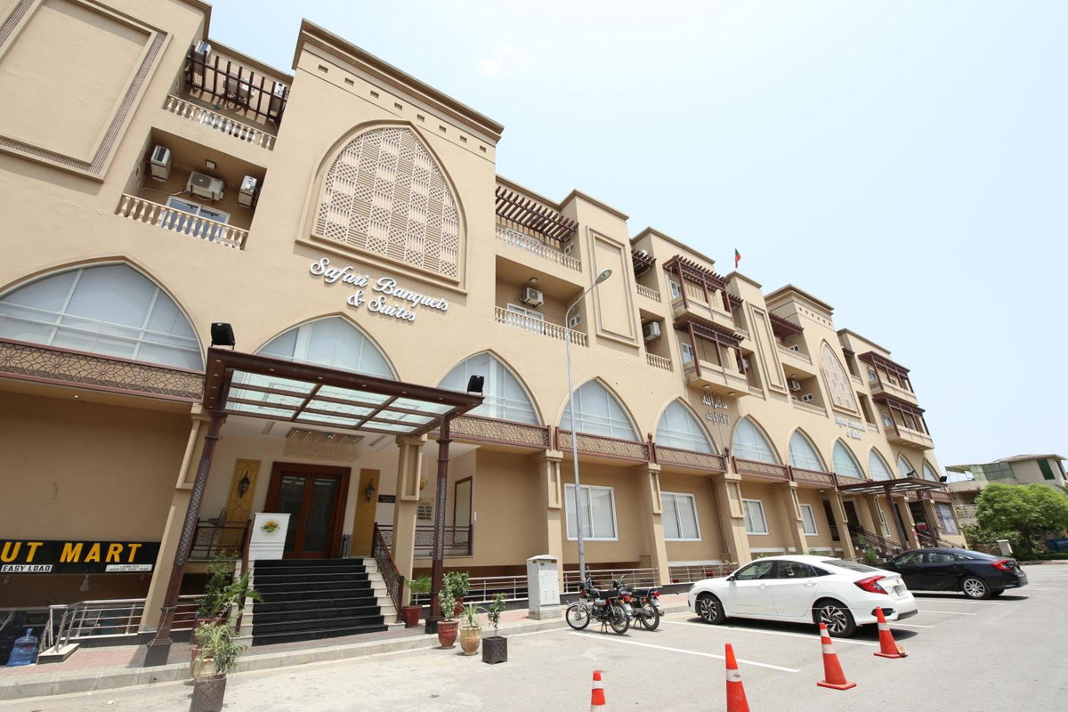 Hotel · Safari Club 4, Rawalpindi