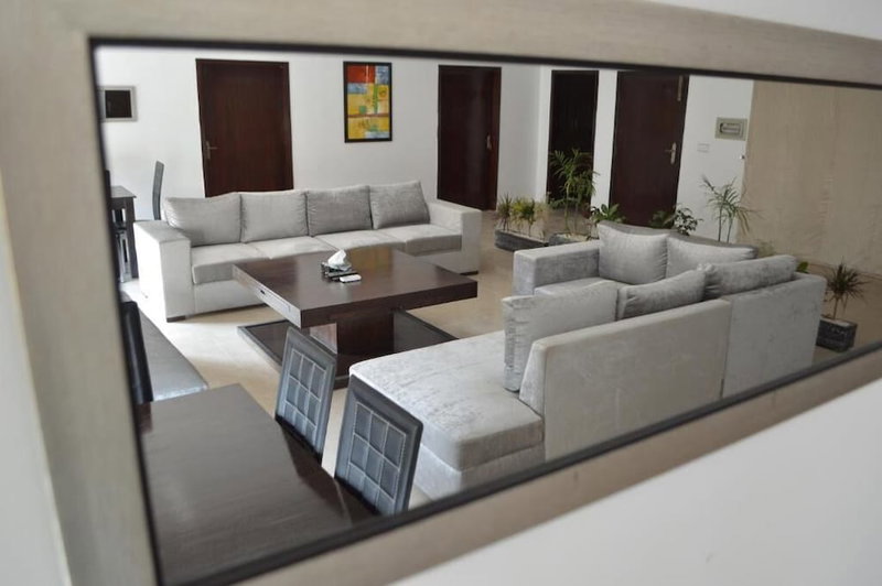 Intellectual Inn - Bahria Town, Rawalpindi, Pakistán