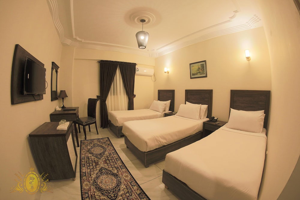 Hotel Crown Inn, Pakistan