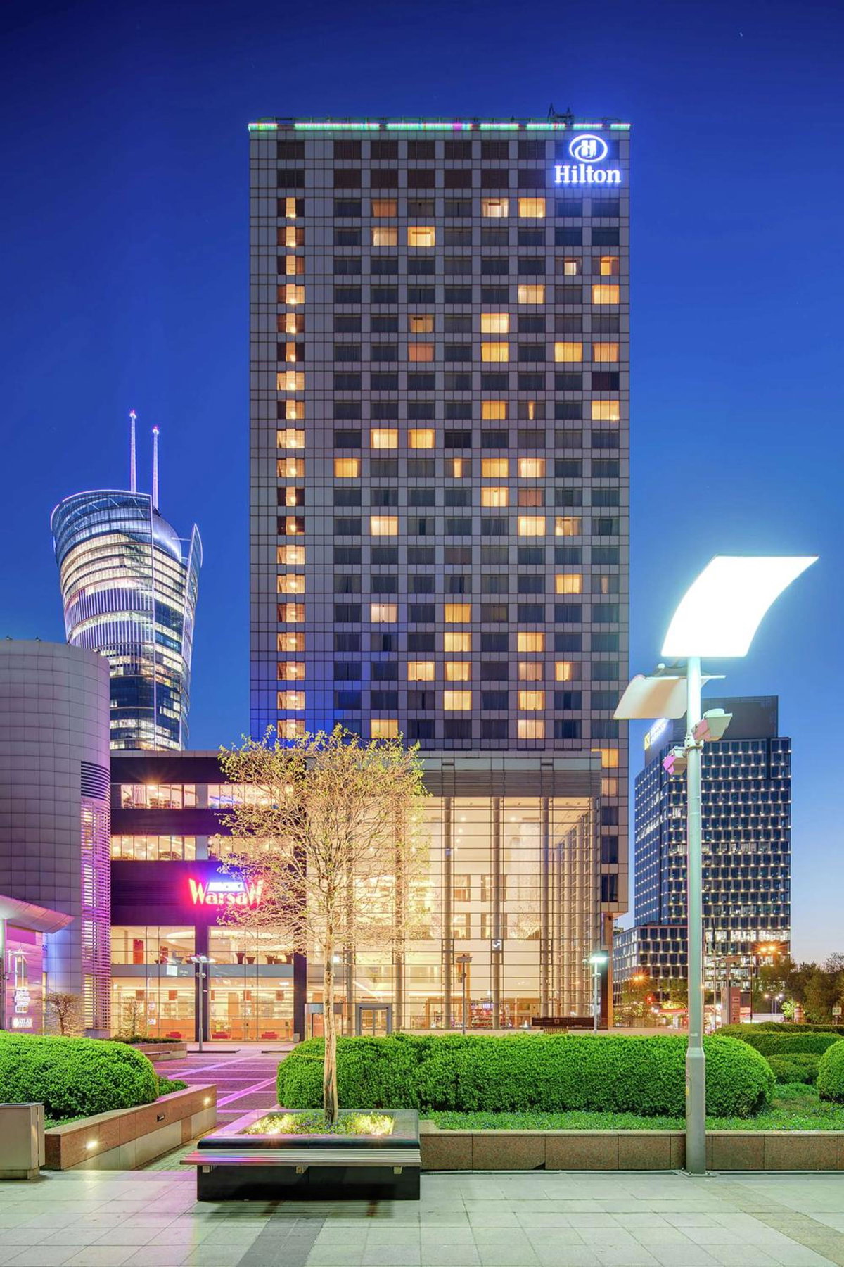 Hilton Warsaw City Hotel, Polonia