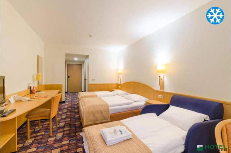 Hotel Partner, Targowek, Polonia