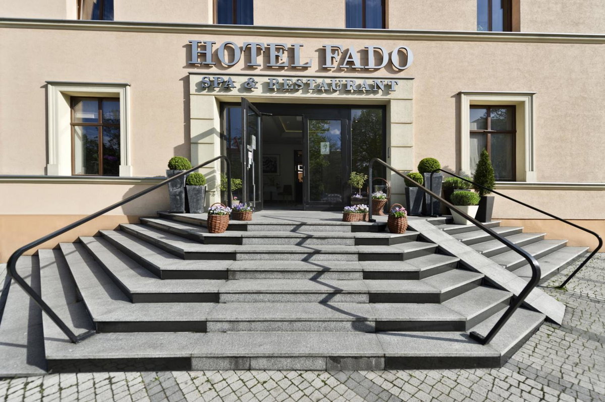 Отель · Hotel Fado Spa & Restaurant, Swidnica