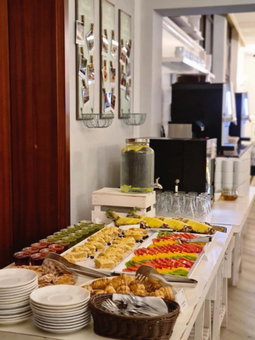 Grand Royal Hotel, Lubon, Польша