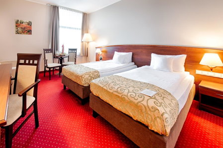 Grand Royal Hotel, Lubon, Польша