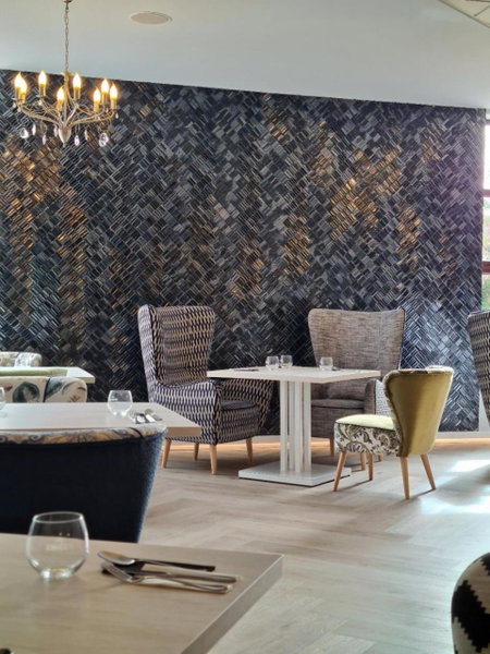Grand Royal Hotel, Lubon, Польша