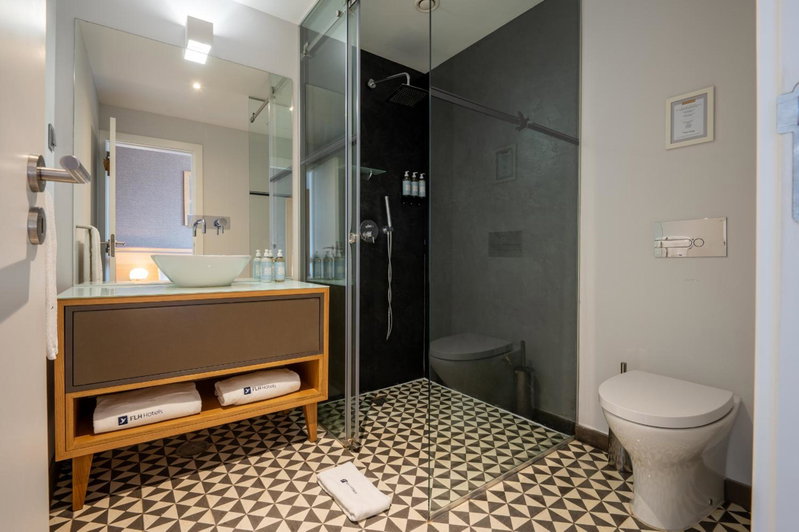 Santa Catarina FLH Suites, Porto, Portugal