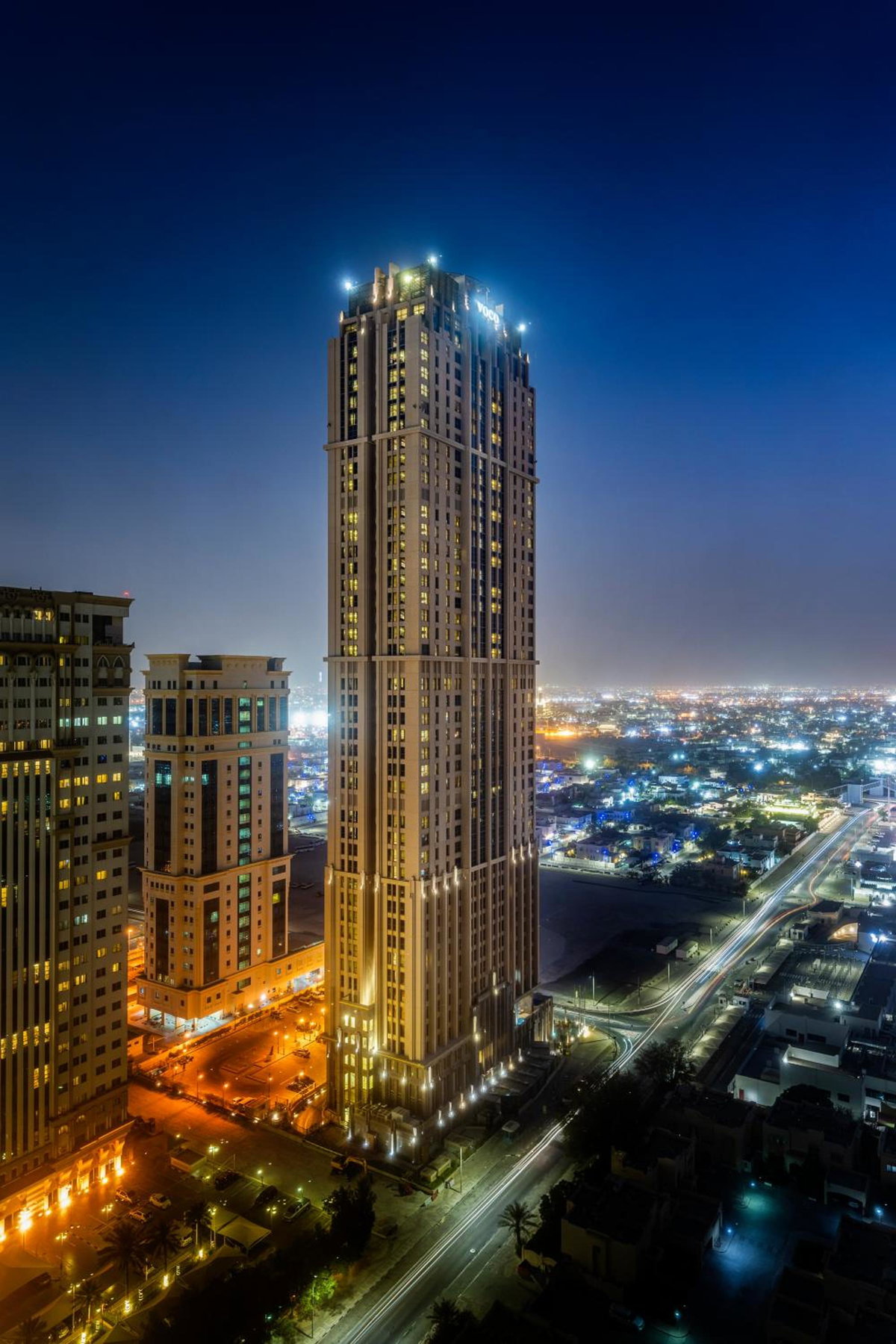 Hôtel · voco Doha West Bay Suites by IHG, Doha