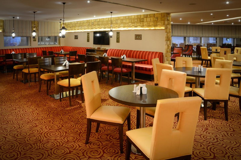 Golden Ocean Hotel, Doha, Qatar