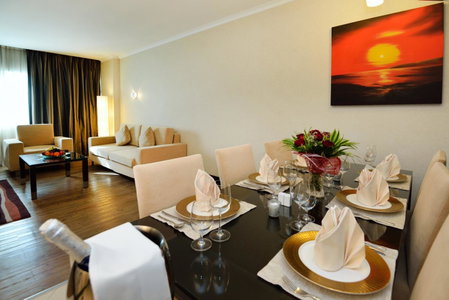 Holiday Villa Hotel & Residence City Centre Doha, Doha, Qatar