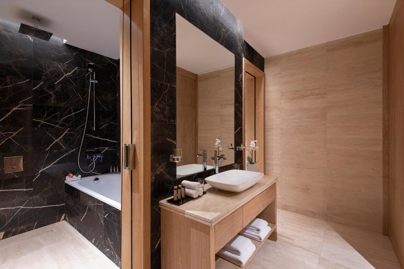 The Bentley Luxury Hotel & Suites, Doha, Qatar