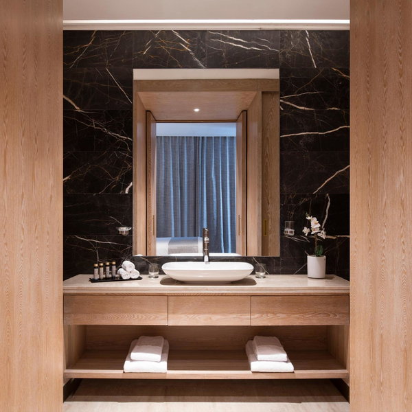 The Bentley Luxury Hotel & Suites, Doha, Qatar
