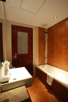 Al Liwan Suites Rawdat Al Khail, Doha, Qatar