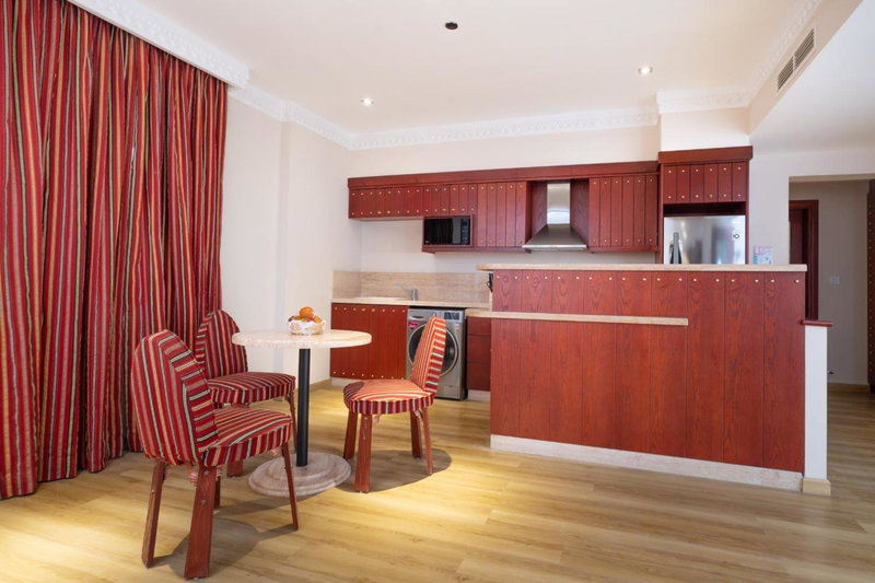 Al Liwan Suites Rawdat Al Khail, Doha, Qatar
