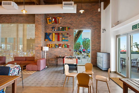 Fuwairit Kite Beach, Tapestry Collection By Hilton, Fuwayriţ, Qatar