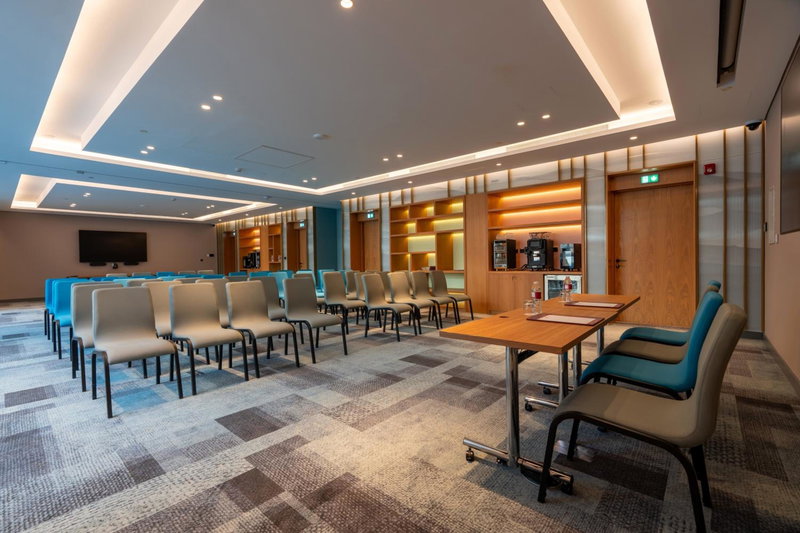 West Walk Retaj Hotel, Doha, Qatar